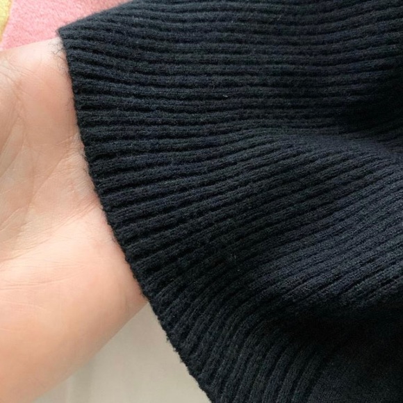 Black V Neck Top - Picture 5 of 6